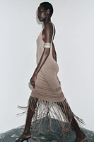 ROBE EN MAILLE À FRANGES