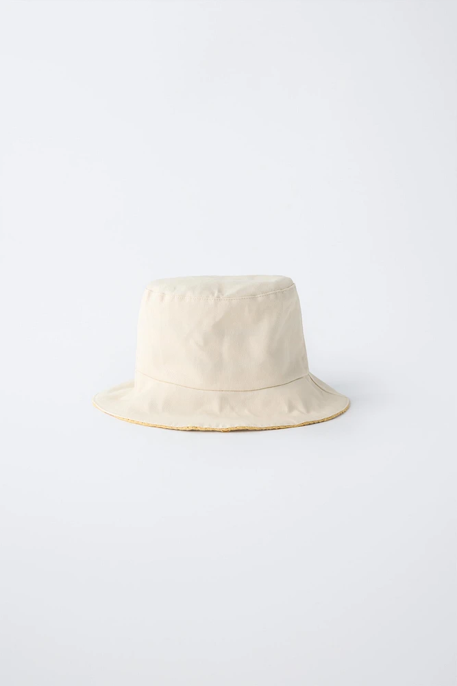 REVERSIBLE CROCHET HAT