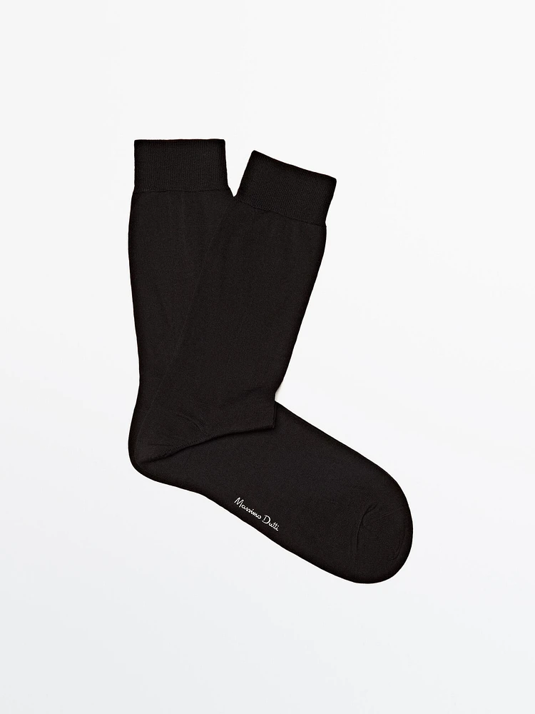 Plain smart socks