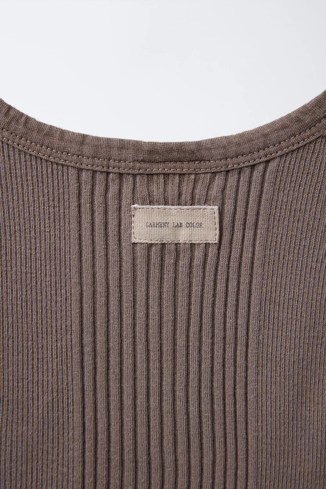 RIBBED LABEL TANK