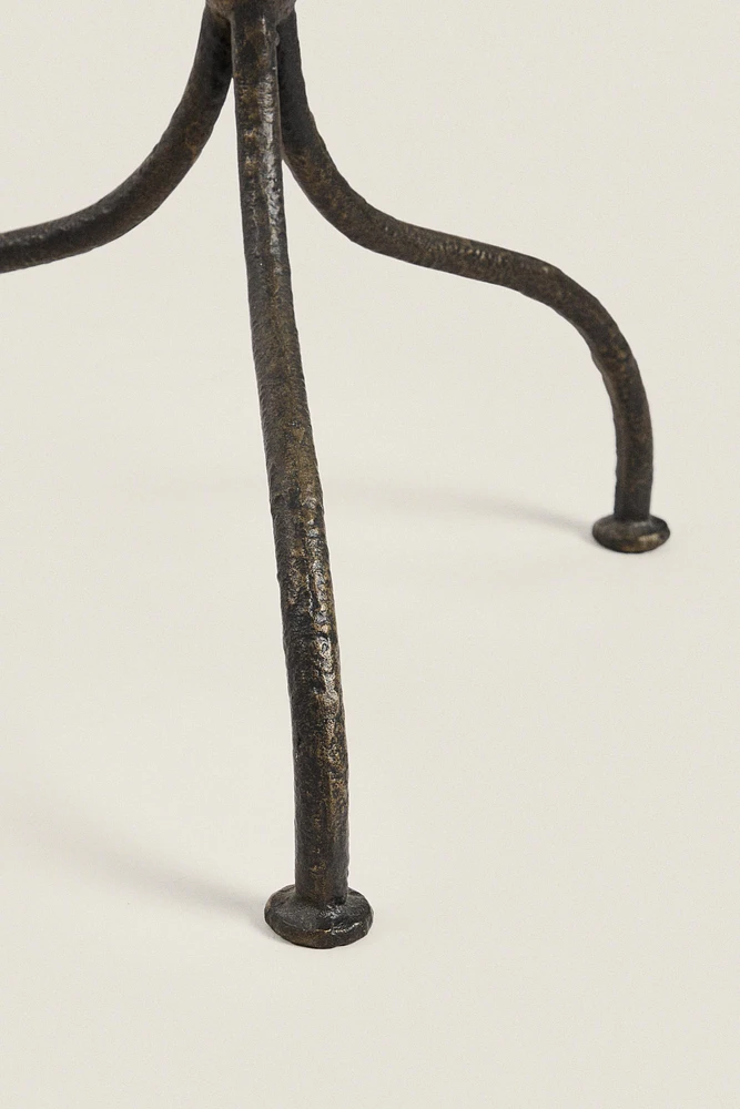 COAT STAND