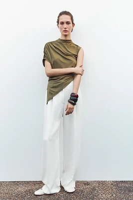 TOP ASYMÉTRIQUE