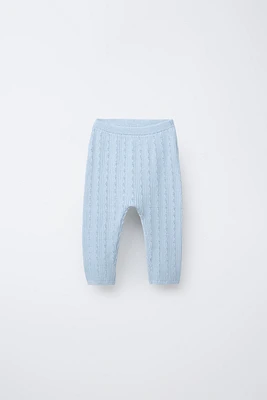 PANTALON EN MAILLE AJOURÉ