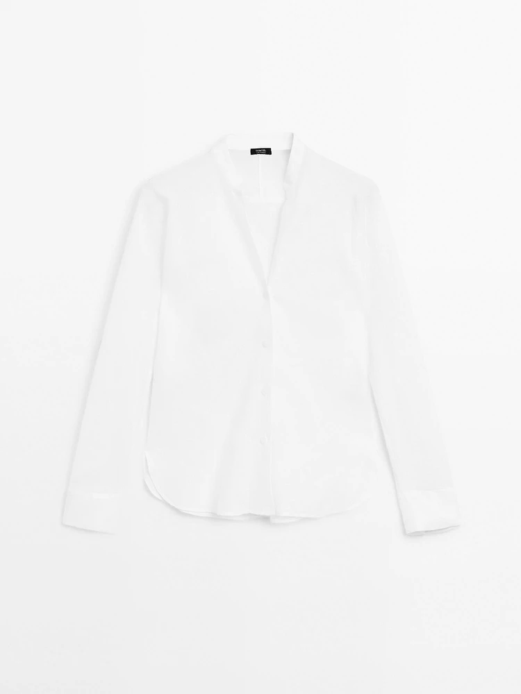 Flowing linen shirt with stand collar