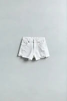 SHORT EN DENIM DÉCHIRÉ