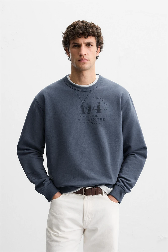 TEXT WASHED SWEATSHIRT