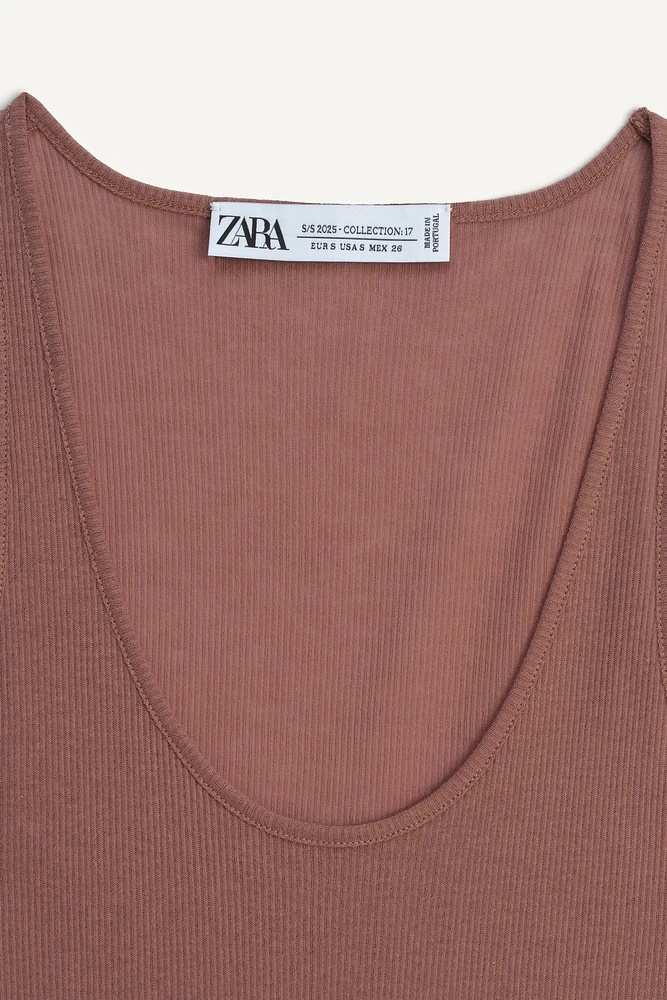 TOP FIN EN COTON ÉDITION LIMITÉE