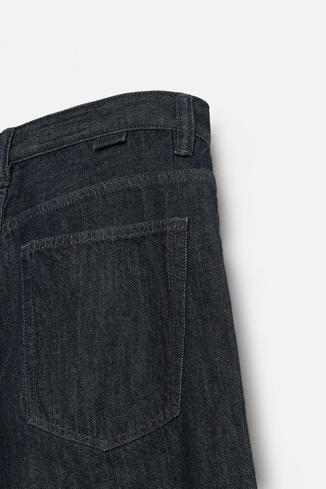 LIGHTWEIGHT BAGGY FIT JEANS