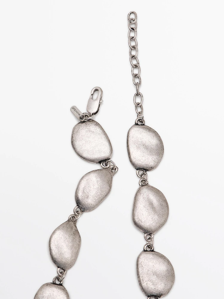 Cascade-effect necklace