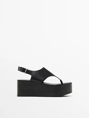 Sandales compensées bois