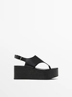 Wooden wedge sandals