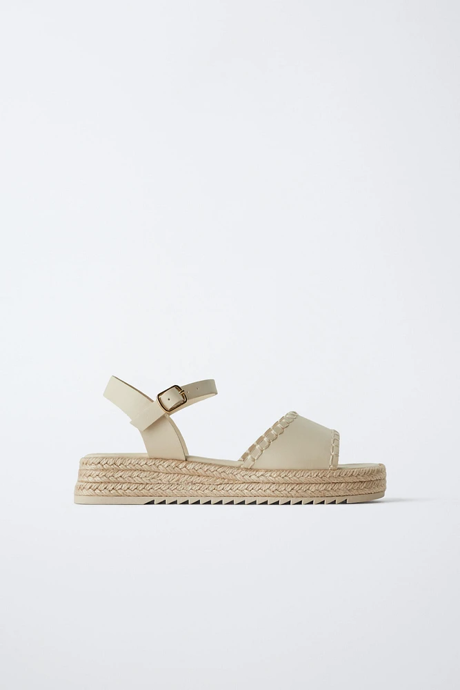 CHUNKY PLATFORM SANDALS
