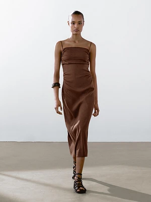 Robe midi froncée en lin mélangé