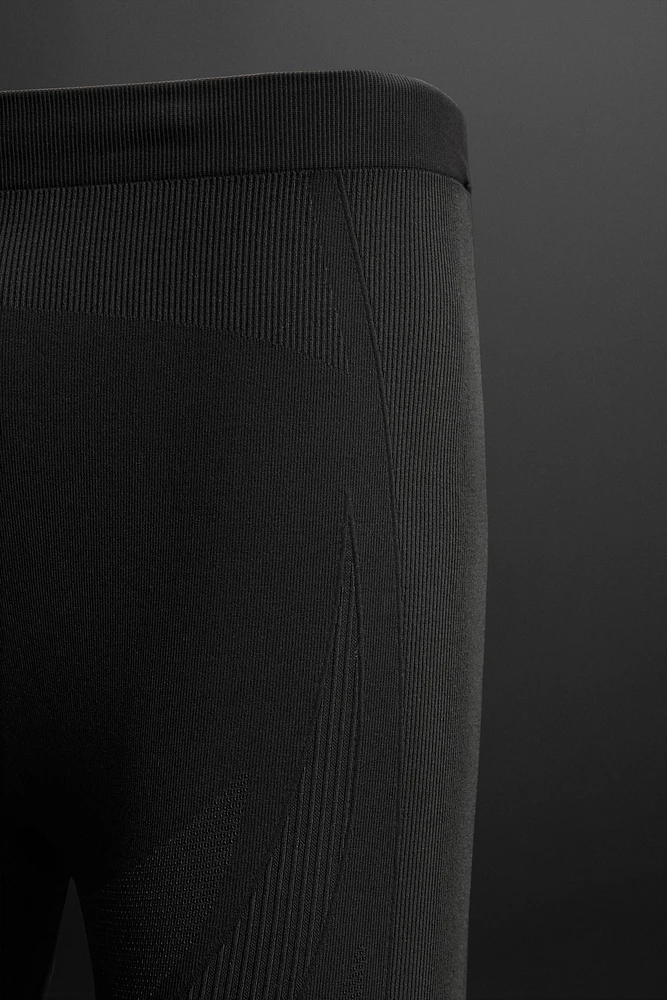 BASE LAYER COMPRESSION LEGGINGS