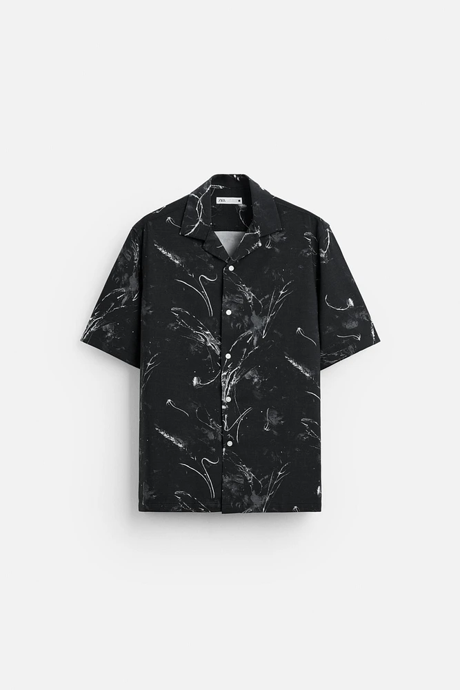 ABSTRACT PRINT STRETCH SHIRT