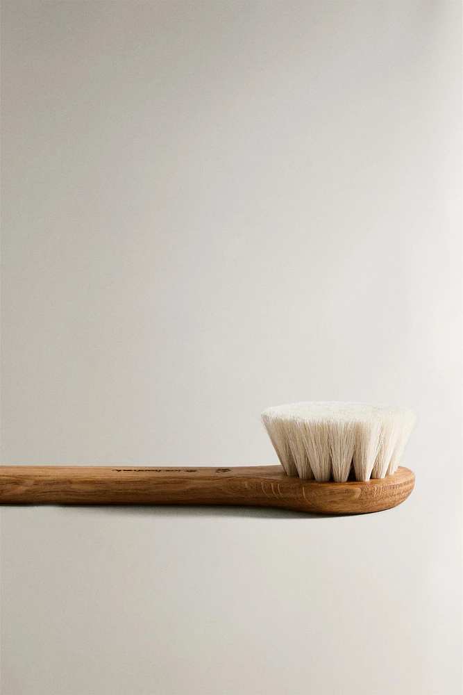 IRIS HANTVERK FACE BRUSH