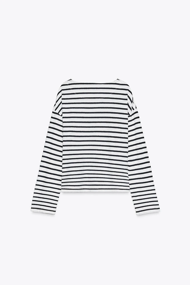 STRIPED LONG SLEEVE T-SHIRT