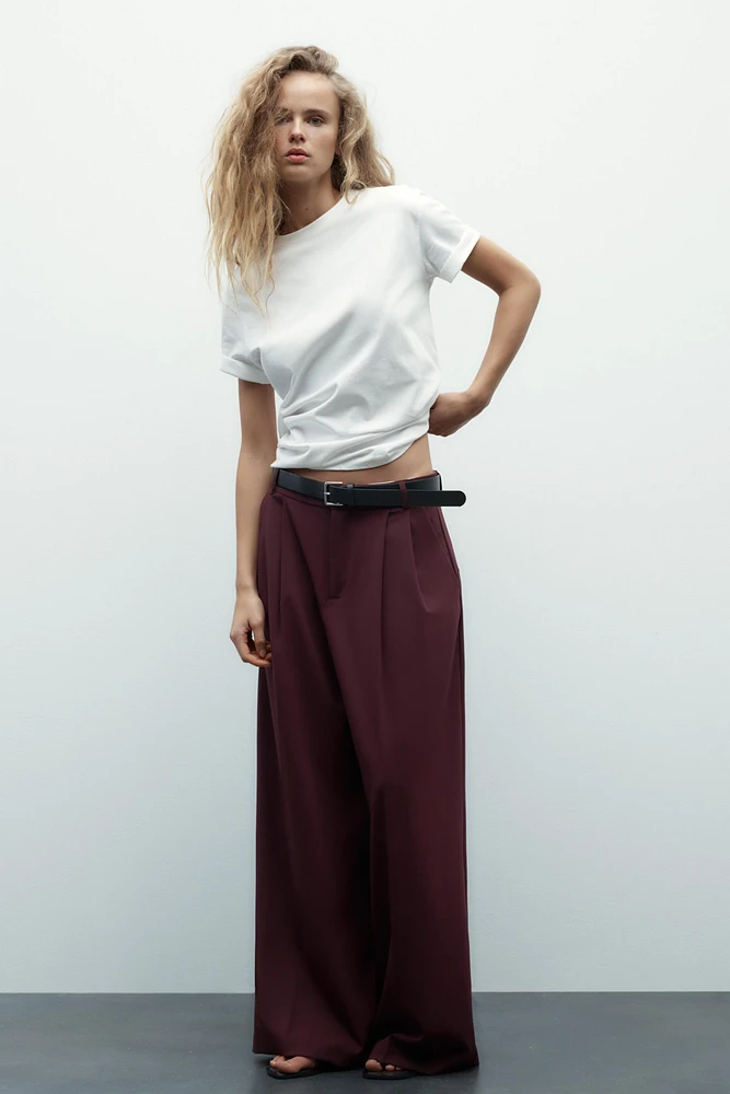 PANTALON À DOUBLE PLIS AVEC CEINTURE