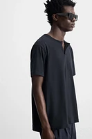 BUTTON NECK T-SHIRT