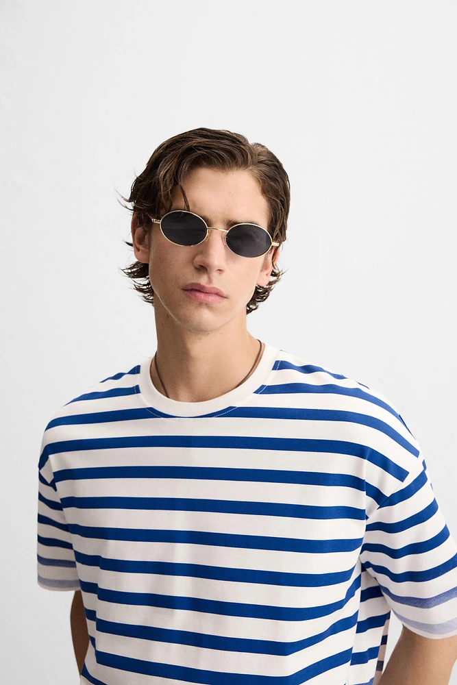 T-SHIRT À RAYURES