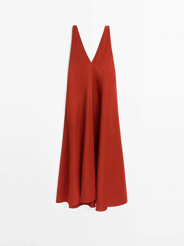 Long flowing flounce dress
