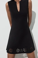 ROBE EN MAILLE BRODERIES AJOURÉES