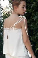 TOP DENTELLE ENTRE-DEUX