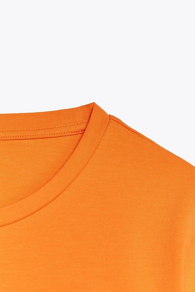 T-SHIRT COURT EXTENSIBLE