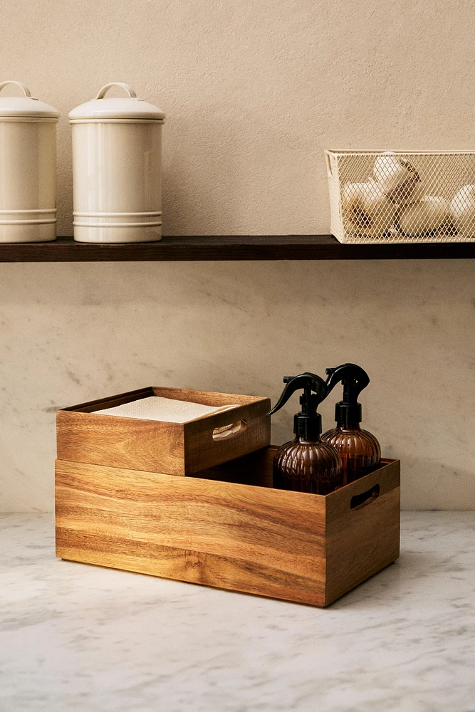 STORAGE BOX