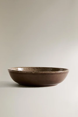 SOUP PLATE WITH RAISED DESIGN