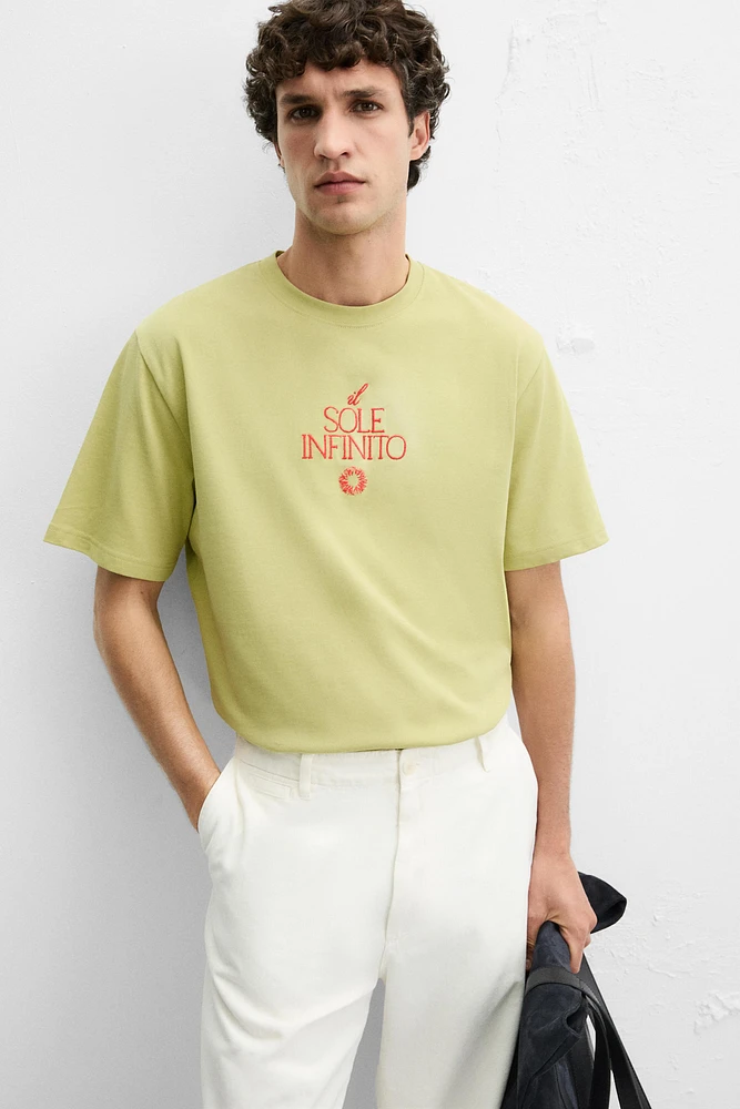 T-SHIRT TEXTE BRODÉ