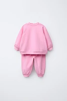 SWEATSHIRT AND JOGGER PANTS SET