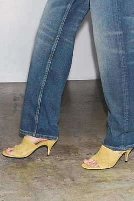 MULES À TALONS EN CUIR