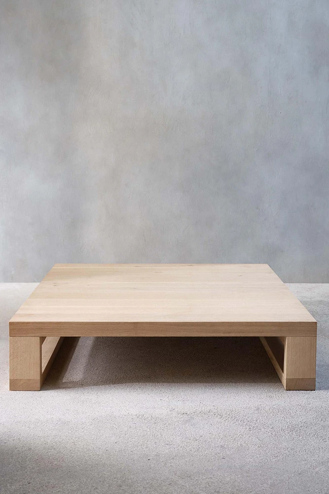 COFFEE TABLE 01