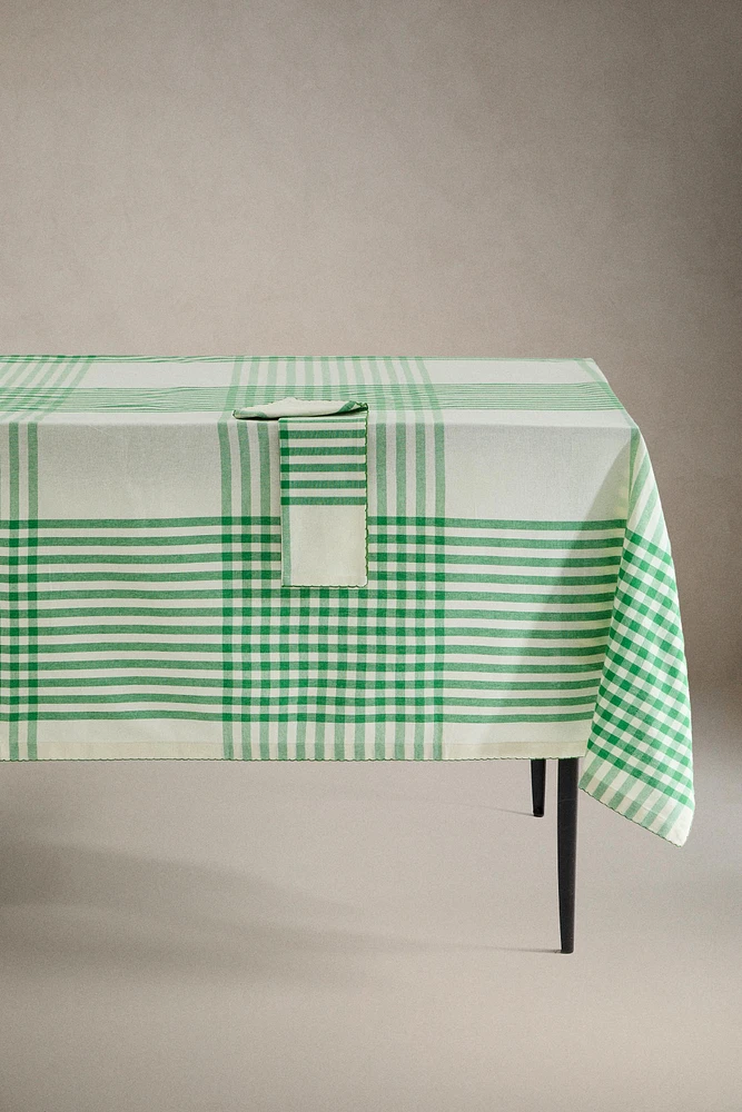 NAPPE COTON TEINTÉ CARREAUX