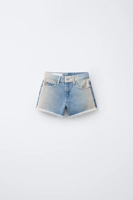 FRAYED DENIM SHORTS