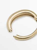 Thick round bracelet