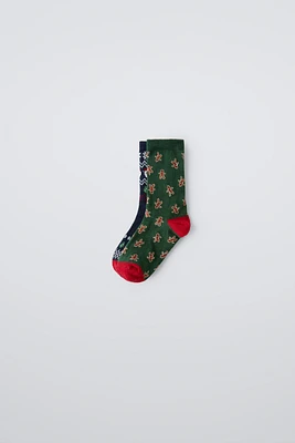 TWO-PACK OF GINGERBREAD MEN AND GREEK FRET PRINTED SOCKS