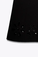 ROBE EN MAILLE BRODERIES AJOURÉES