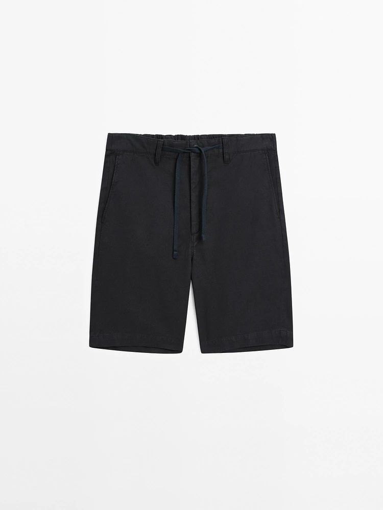 Cotton blend semi-jogger Bermuda shorts