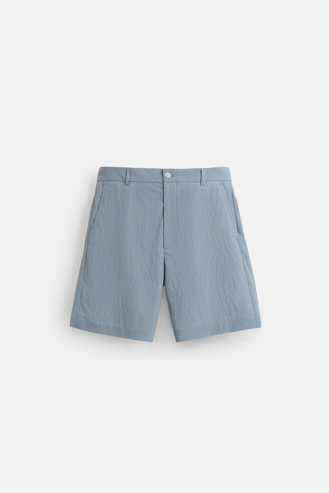STRIPED CRINKLED EFFECT BERMUDA SHORTS