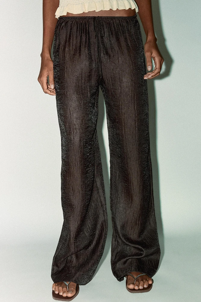 PANTALON SEMI-TRANSPARENT FROISSÉ