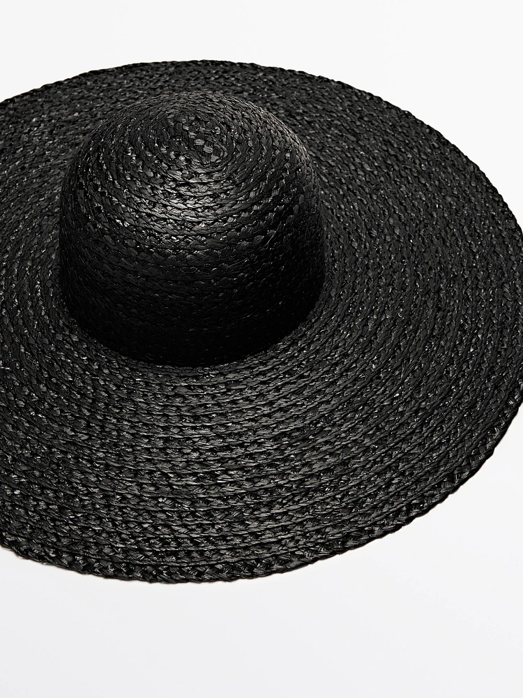 Raffia floppy hat