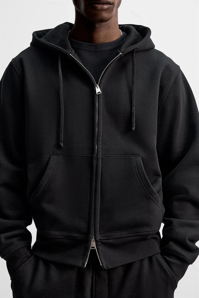 HEAVYWEIGHT ZIP SWEATSHIRT