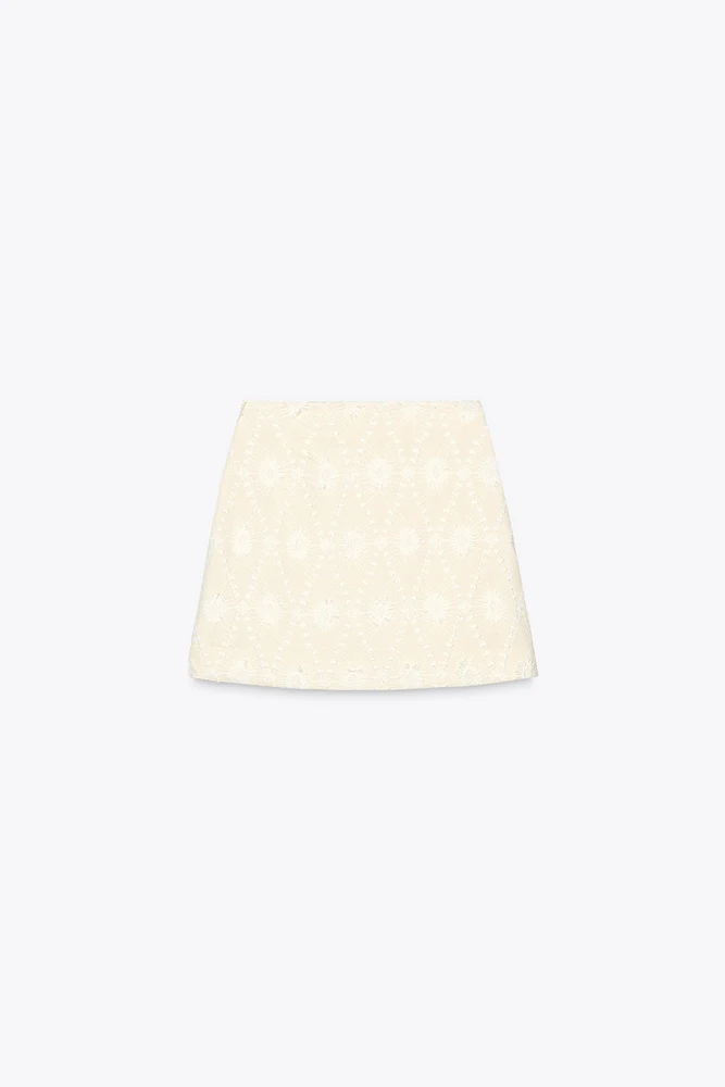 MINI SKIRT WITH FRAYED EMBROIDERY