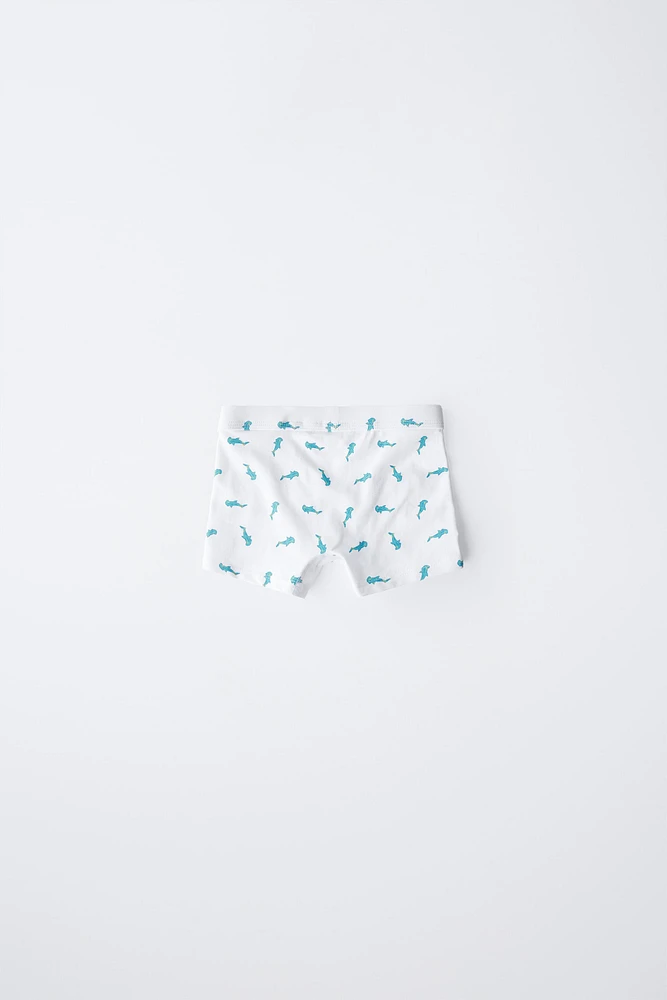 3-6 ANS/ LOT DE CINQ BOXERS REQUINS