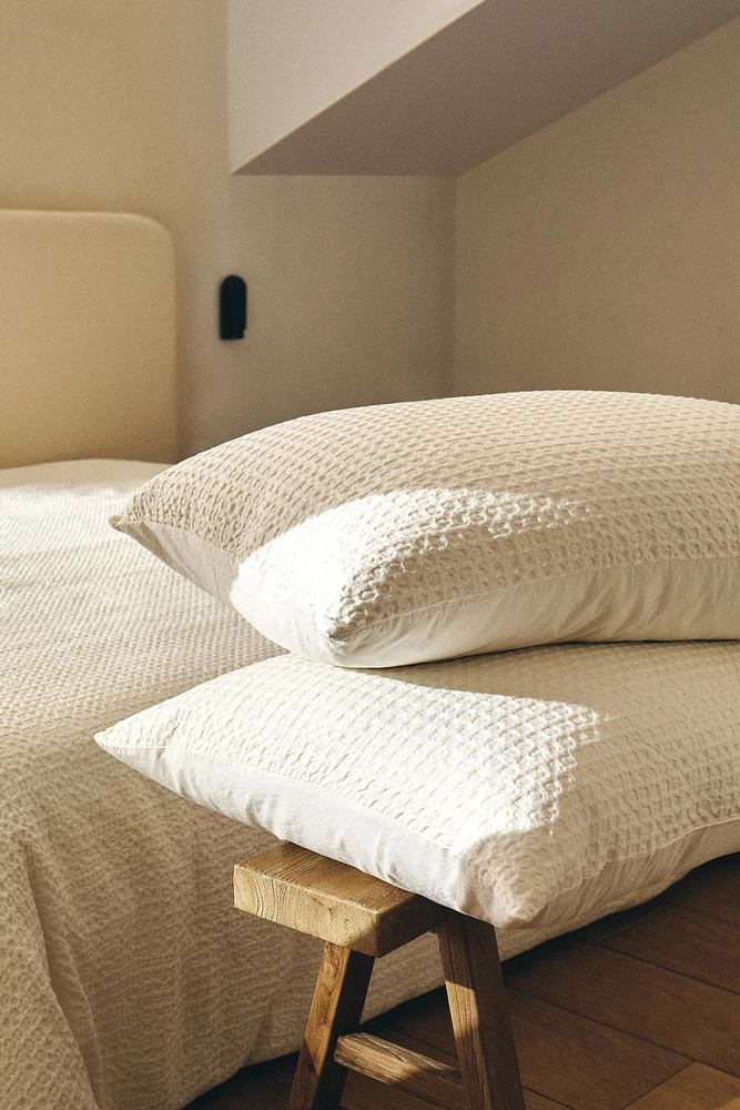 WAFFLE-KNIT PILLOWCASE