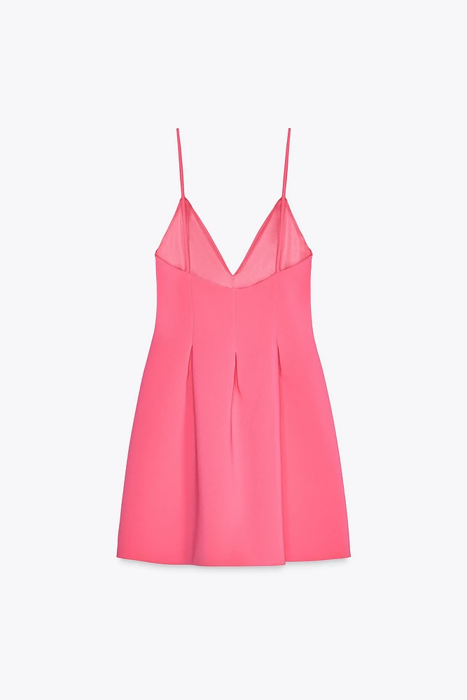 VOLUMINOUS SHORT DRESS