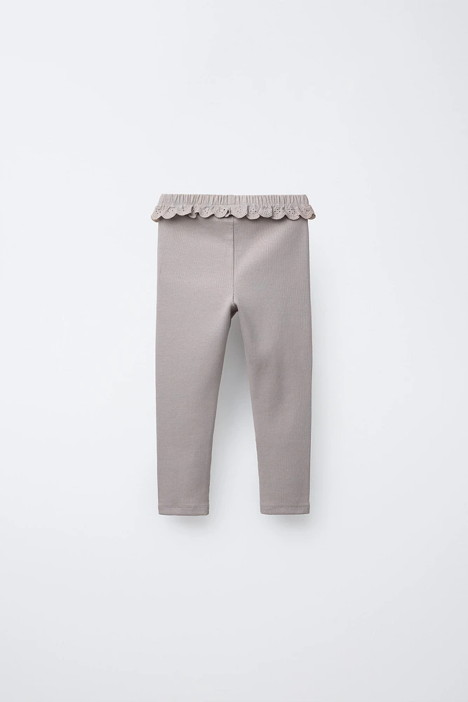 LEGGING CÔTELÉ VOLANT BRODERIE SUISSE