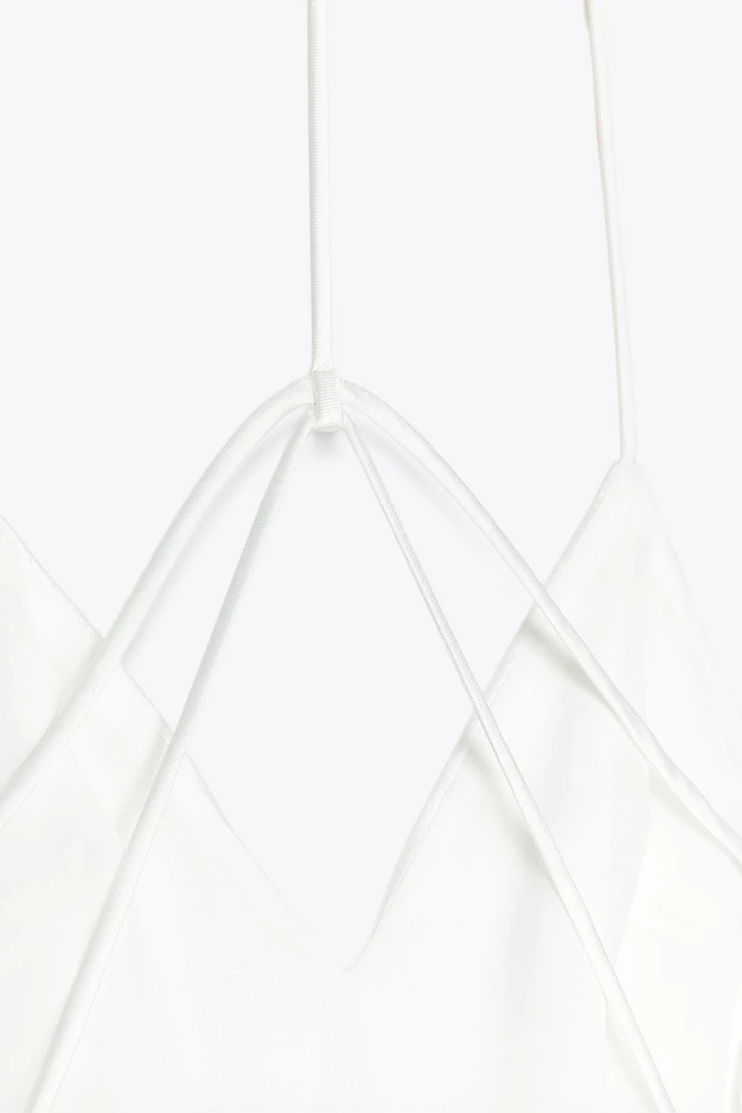 ROBE MI-LONGUE SATINÉE BRIDES DOS
